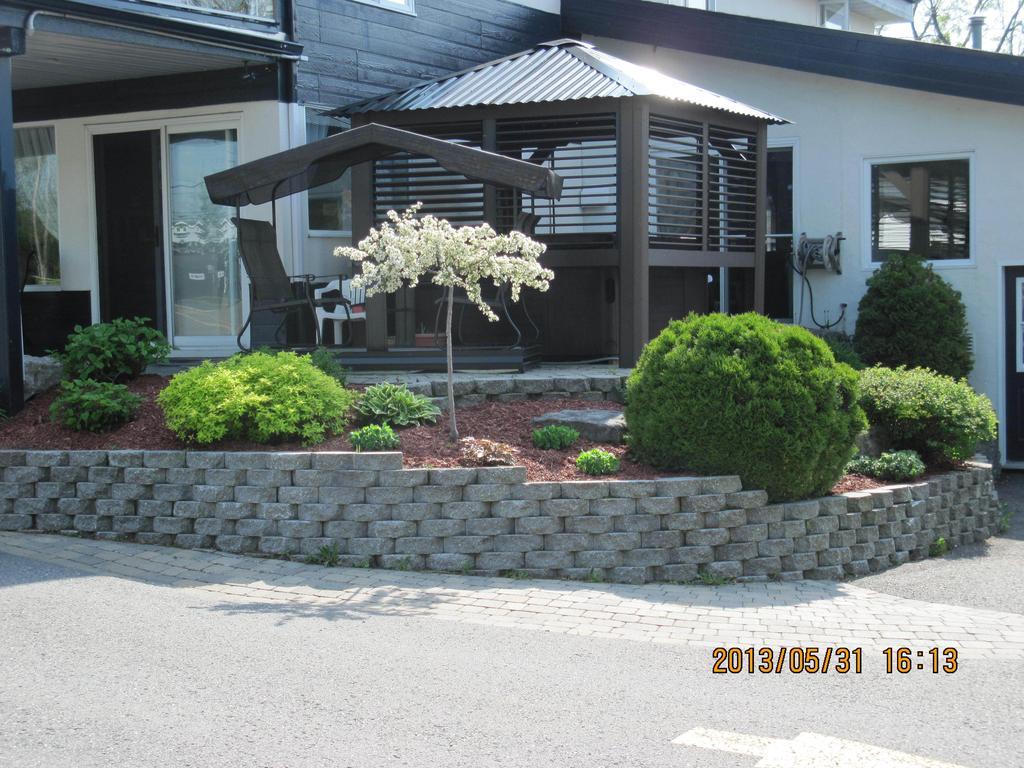 Motel Parc Beaumont Inc. Eksteriør billede